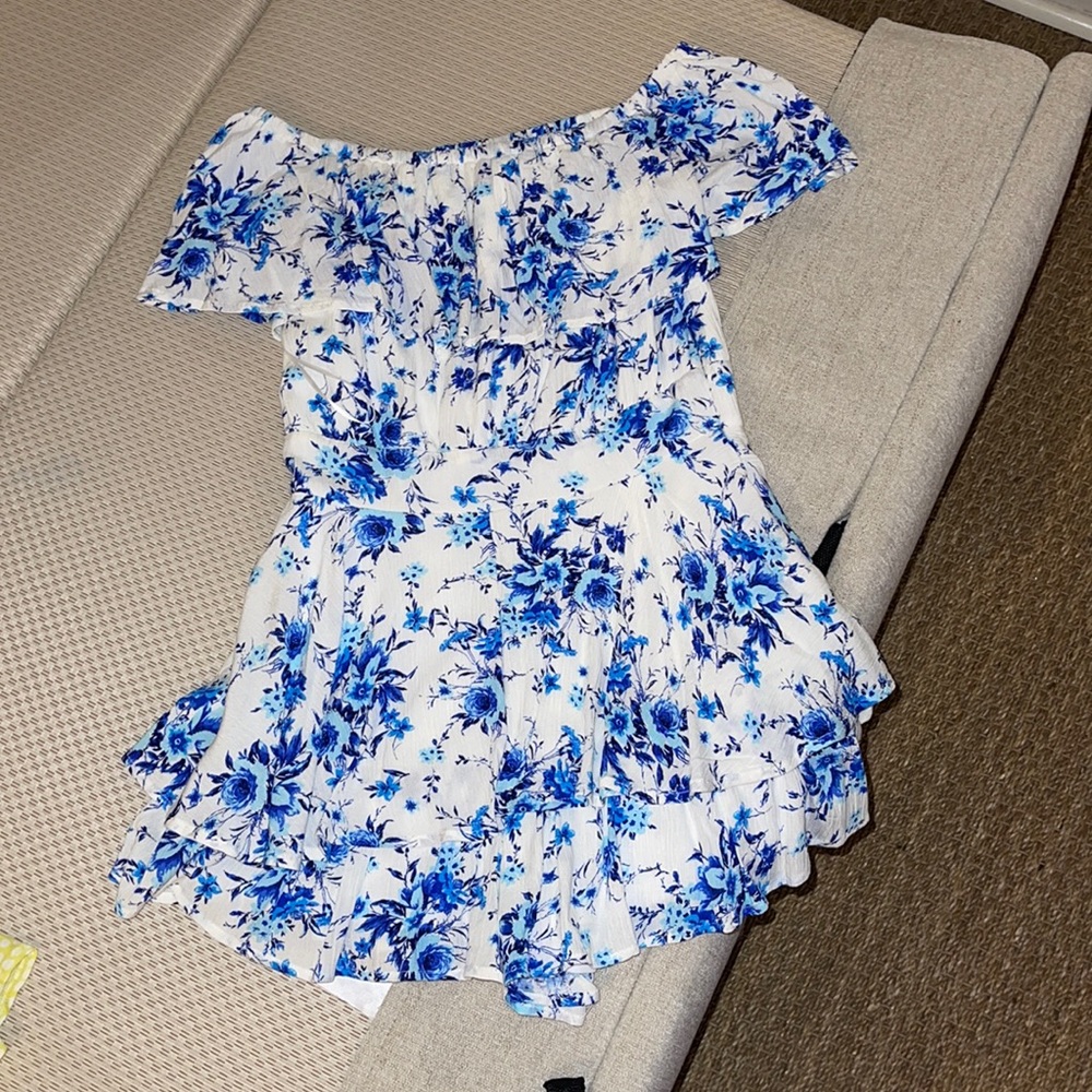 Altard State size small white and blue romper